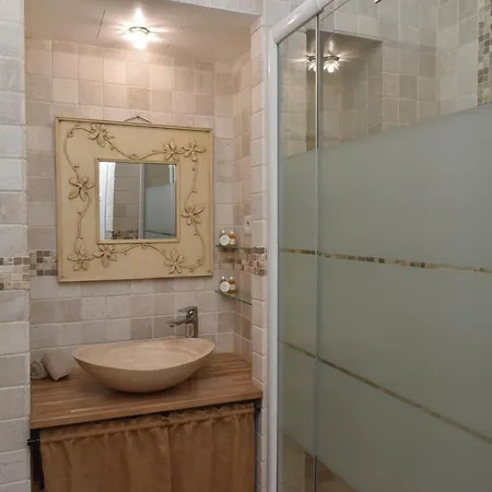 Le Petit Prestige Apartment